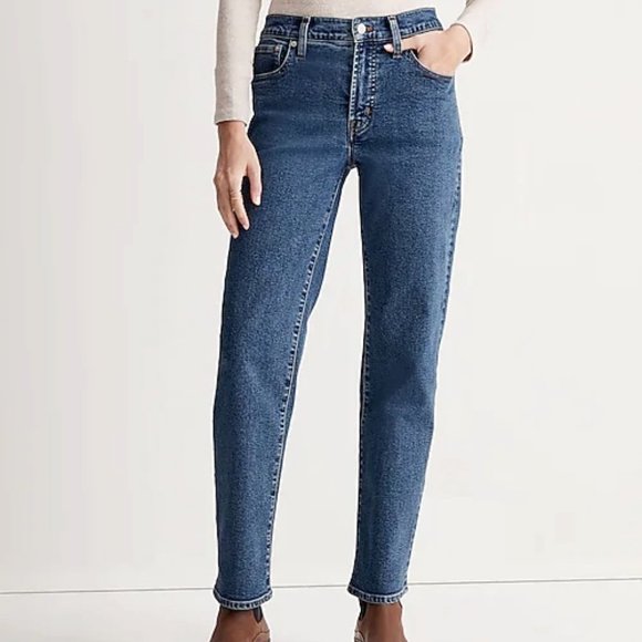 The Perfect Vintage Straight Jean in Bright Indigo Wash - Picture 4 of 12